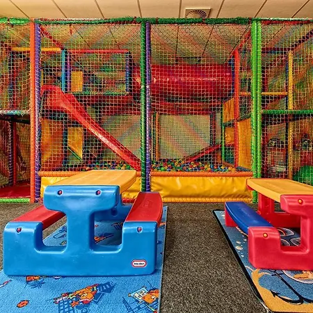 Ośrodek Wypoczynkowy Star Domek letniskowy *